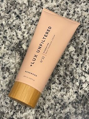 Lux Unfiltered Nº32 Hydrating Self-Tanning Cream in Rosewood